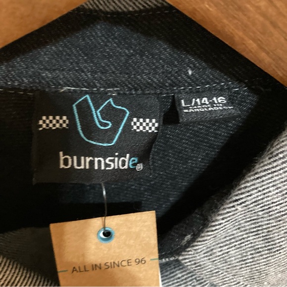 NWT Boys Flannel Shirt Button Down Gray Black White Size Large L 14 / 16 - Picture 2 of 6